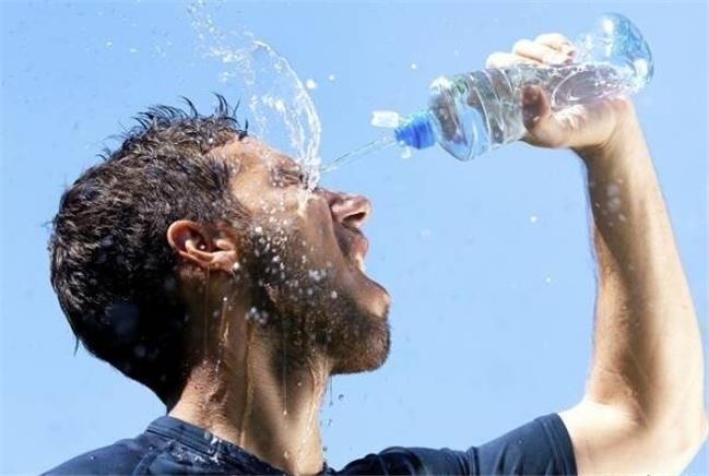 توصیه های طب سنتی برای پرهیز از گرمازدگی