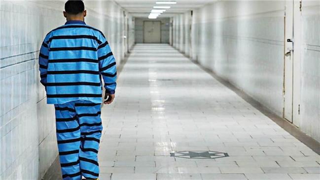 قاتل مادر و پسر پای چوبه دار بخشیده شد