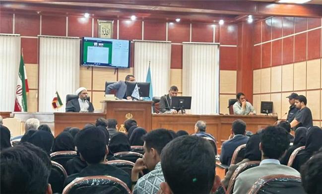 ‌‌محاکمه جوانی که طی دوسال خواهر، برادر و پدرش را به قتل رساند