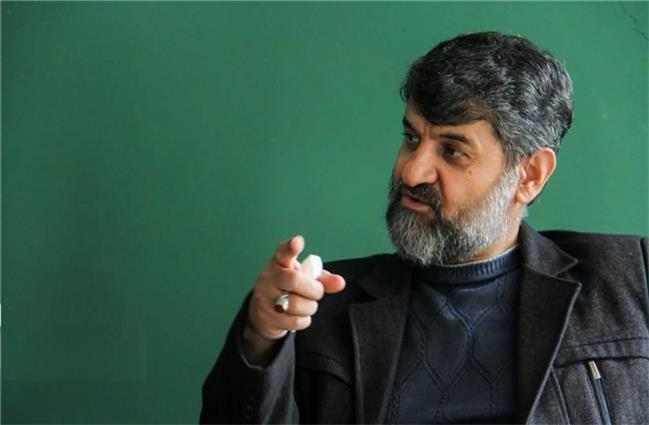 مدیر سابق کیهان: مردم ایران را مسلح کنید تا با نظام بجنگند!