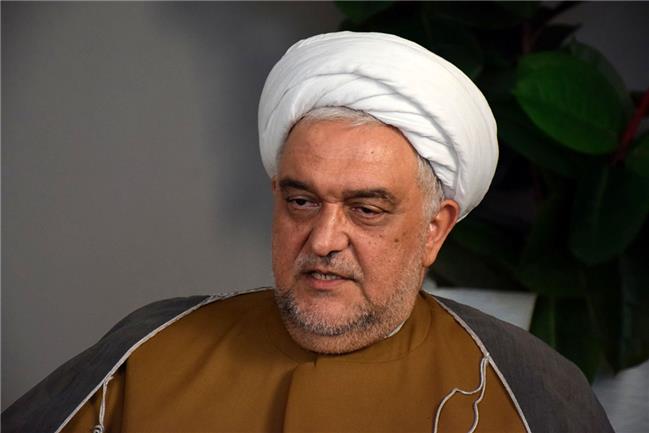 رسایی و امثال او نانشان در جنگ و  اغتشاش است