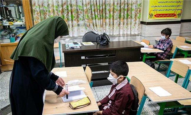 درخواست بازنگری در نظام پرداخت معلمان؛ نامه نماینده مجلس به دو مقام دولتی