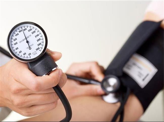 فشار خون چیست؟ + علت، علائم، درمان