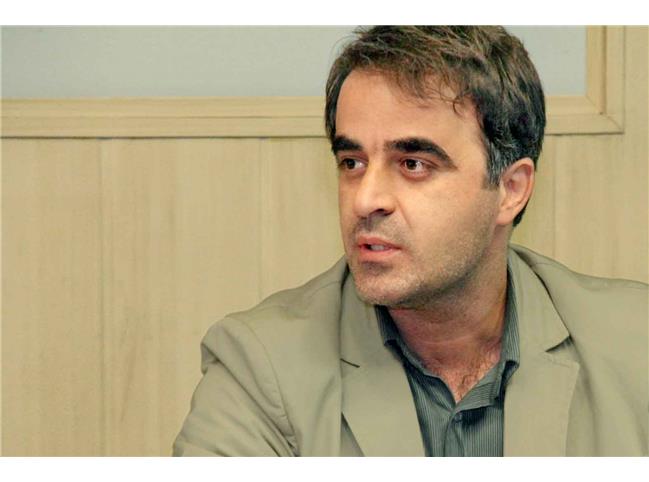 انقلاب روی دیوارها