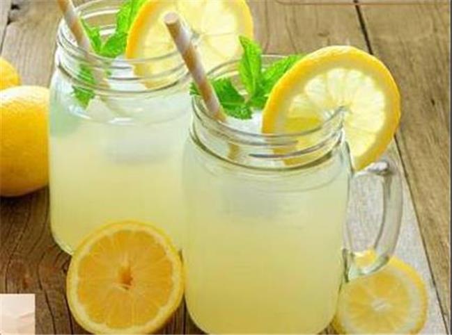 نوشیدنی‌هایی برای روزهای داغ؛ خنک‌ بمانید!