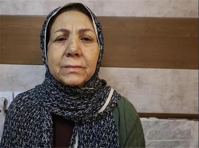 این زن سارق است او را شناسایی کنید