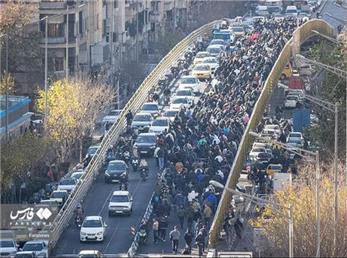 قالیباف: باید به اعتراض مردم درباره معیشت پاسخ داده شود