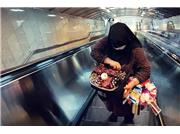 کوچ زنان دست‌فروش از مترو به خیابان‌ها