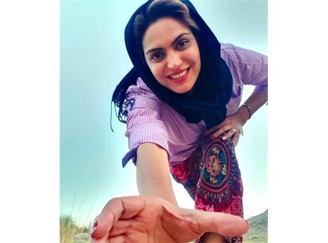 مهوش مقیمی بازیگر سریال کلبه ای در مه